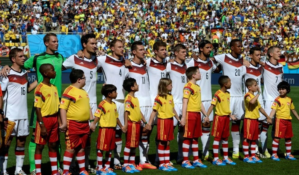 L'équipe d'Allemagne lors de l'hymne national avant le quart de finale du Mondial-2014. AFP