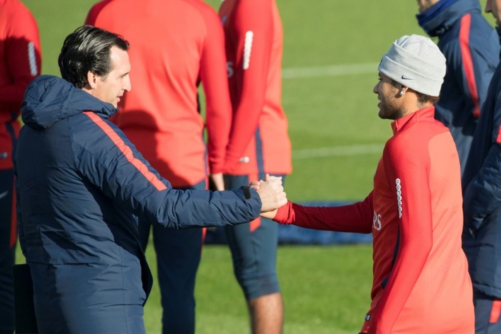 Emery cuenta con que Neymar llegue al partido de vuelta. AFP/Archivo