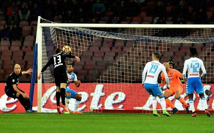 Primeiro serviço do Caldara para a Juventus perante um fraco Napoli