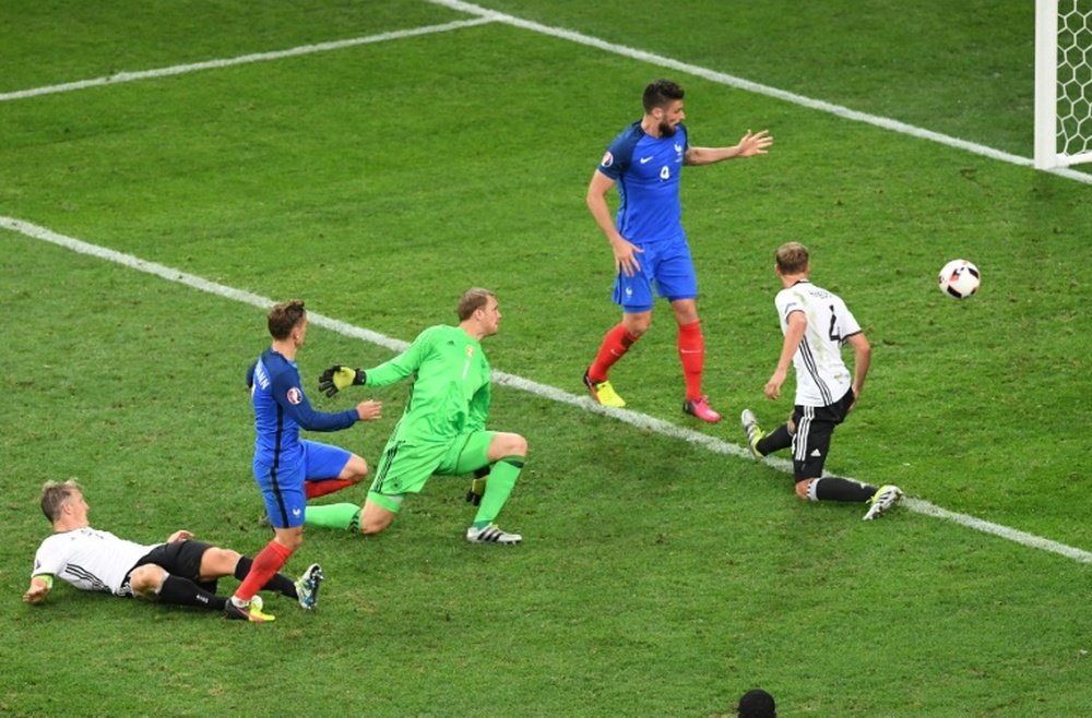 Francia terminó con Alemania en la Eurocopa de 2016. AFP