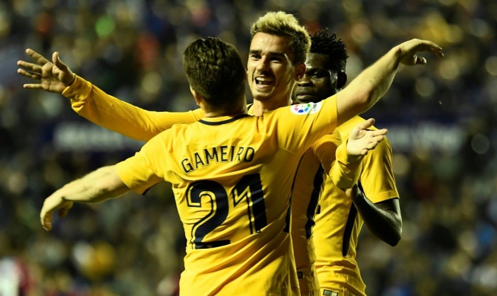 El Atlético goleó al Levante con show de Griezmann y Gameiro. AFP