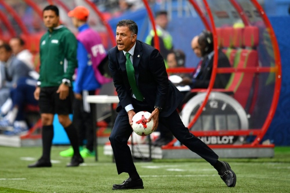 Le coach colombien du Mexique Juan Carlos Osorio, durant le match contre la Russie. AFP