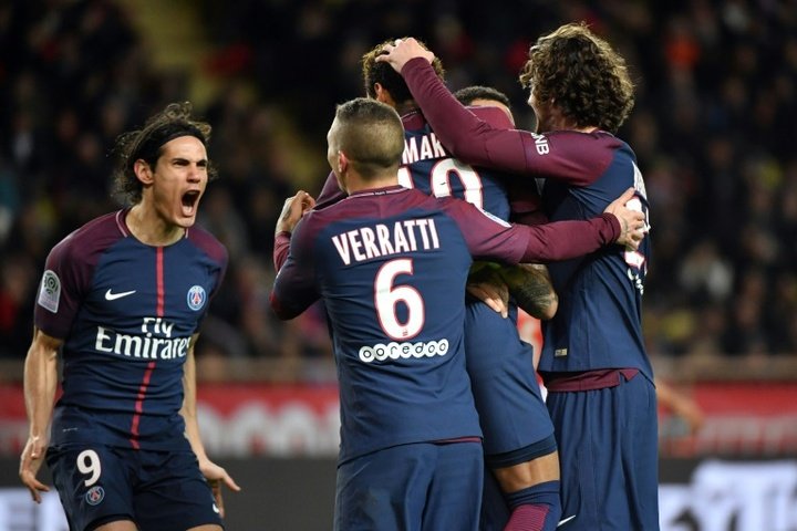 Cavani and Neymar fire PSG nine points clear in Ligue 1