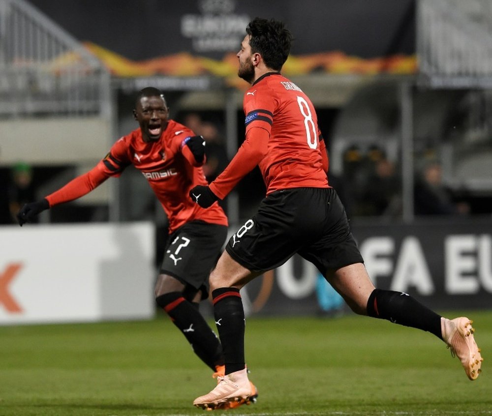 Rennes insiste pour Salisu, Valladolid veut Grenier. AFP