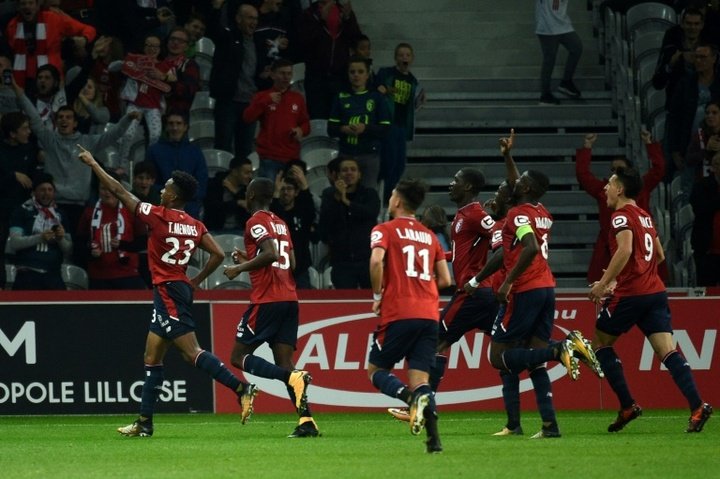 Com gol brasileiro, Lille vence e segue em recuperação na Ligue 1