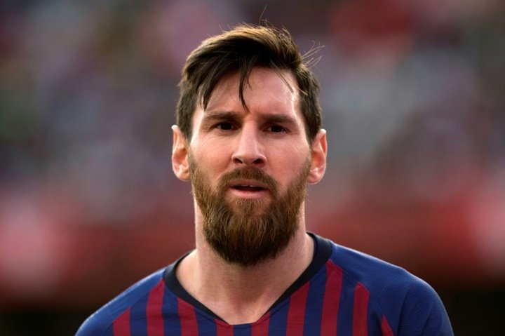 Messi resolve e chega ao seu 50º 'hat-trick'