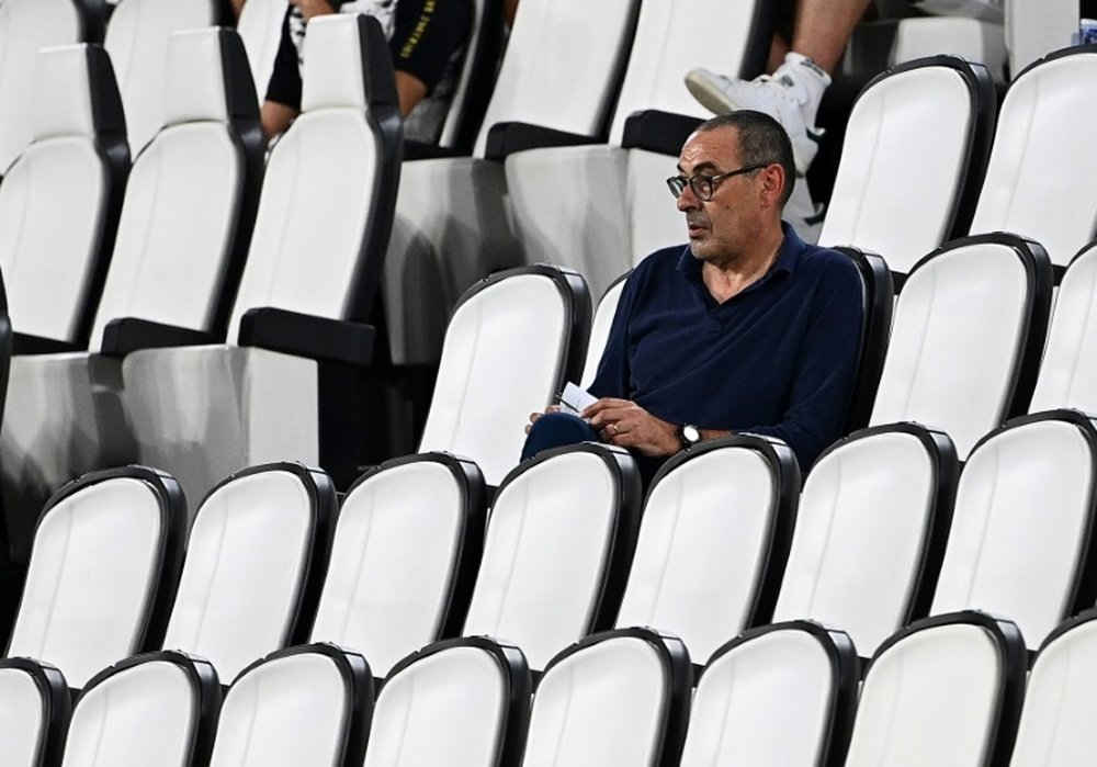 Sarri nerveux après l'élimination face à Lyon. AFP