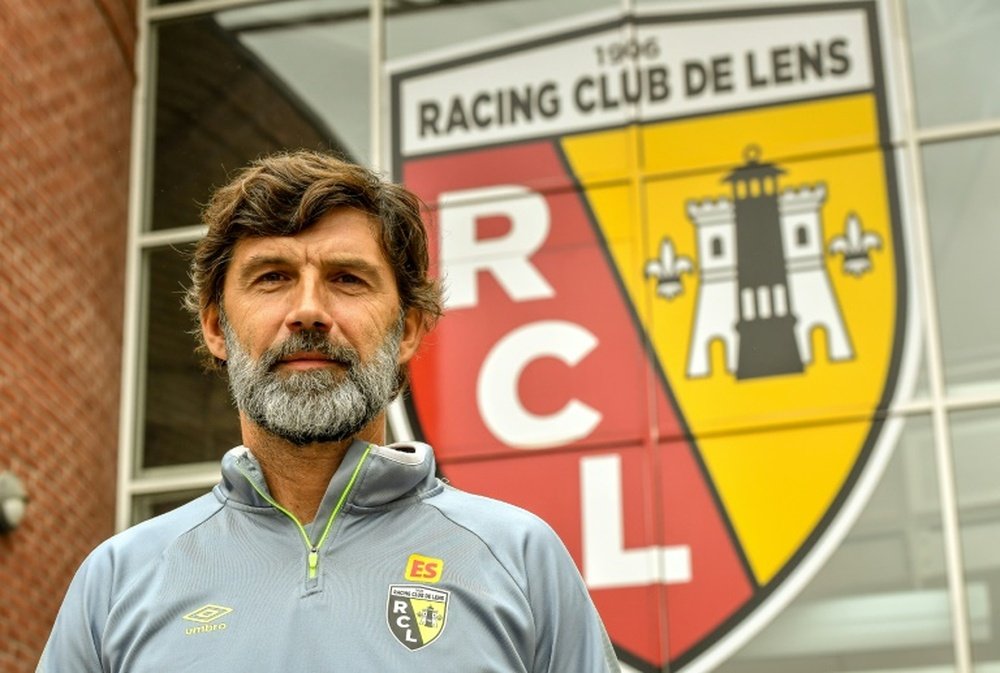 Le nouveau coach du RC Lens Eric Sikora. AFP