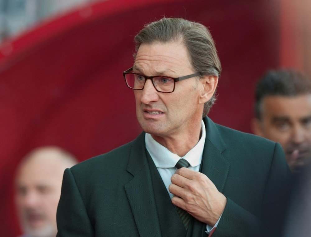 Tony Adams narró sus peores momentos por culpa del alcohol. AFP