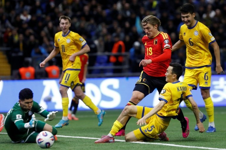 Bélgica se empeña en poner emoción hasta el final