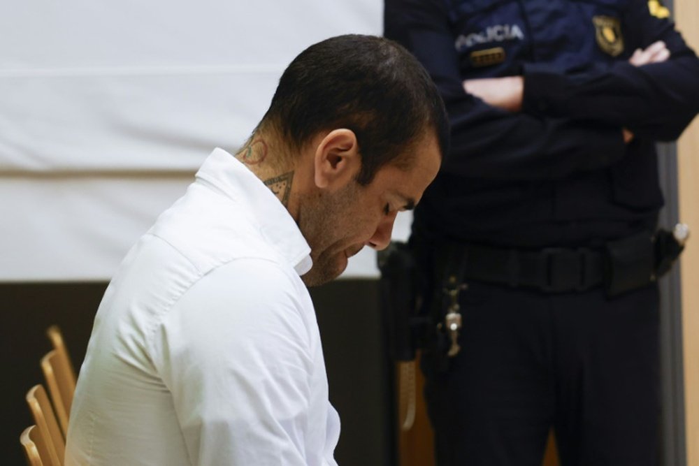 Alves fue condenado a cuatro años y medio de cárcel. AFP