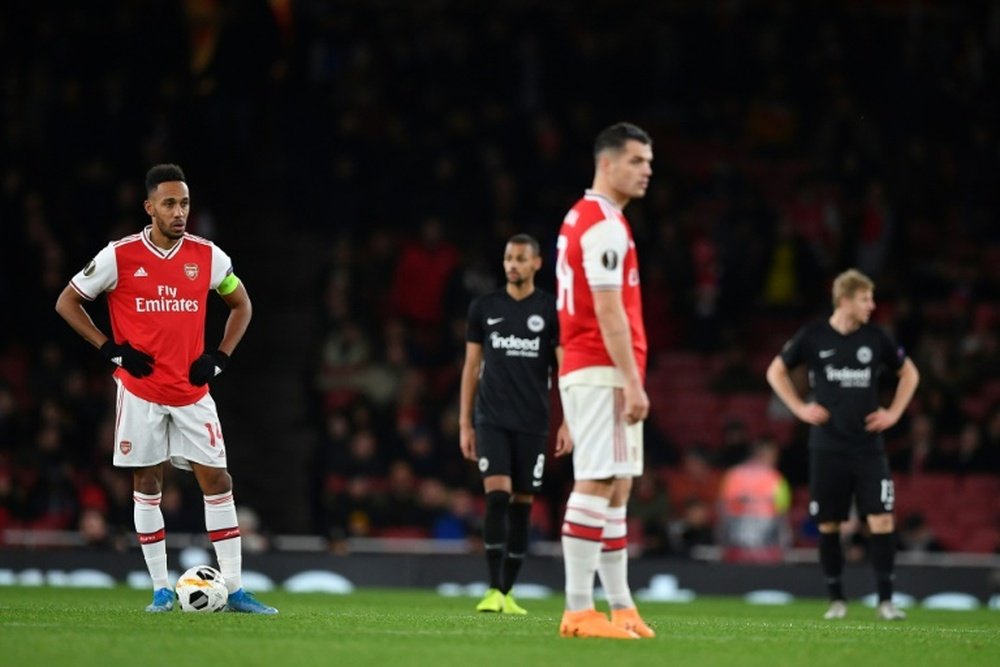 Aubameyang went to the bathroom during the game. AFP/Archivo