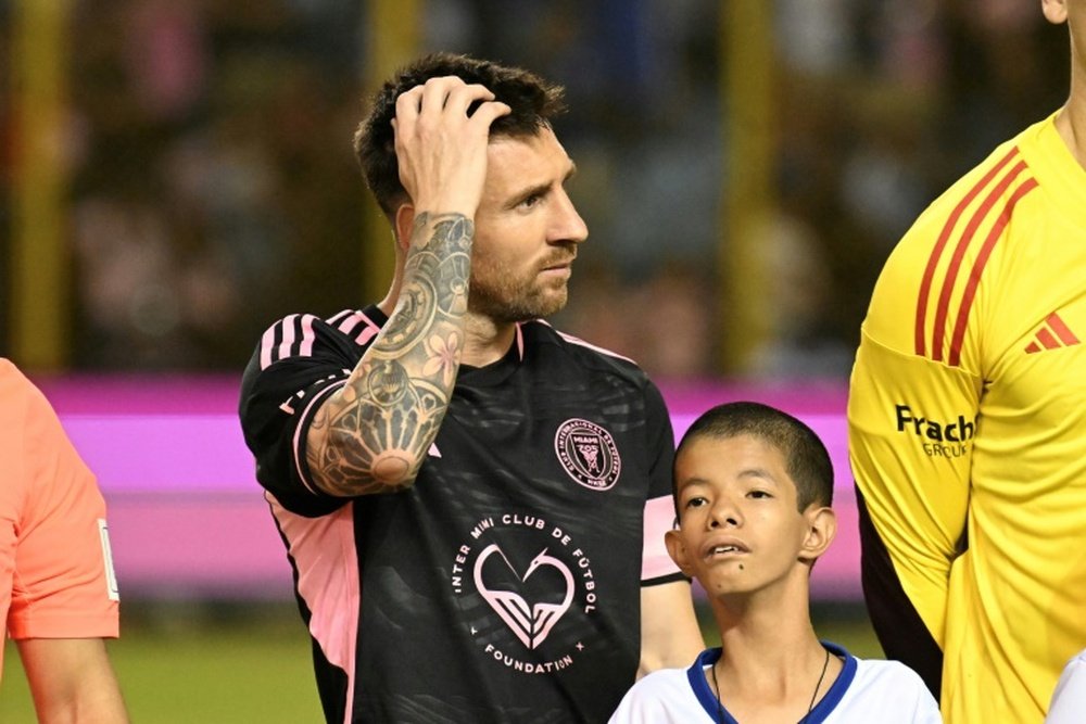 Volvió Messi, debutó Suárez, disfrutó El Salvador. AFP