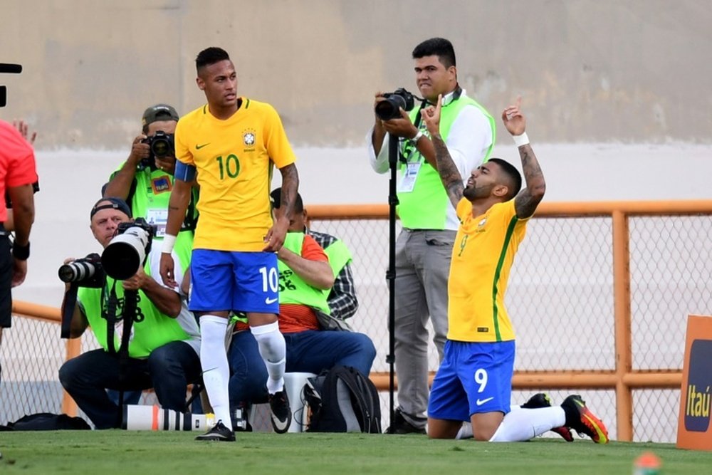 La selección liderada por Neymar sigue preparando sus Juegos. AFP
