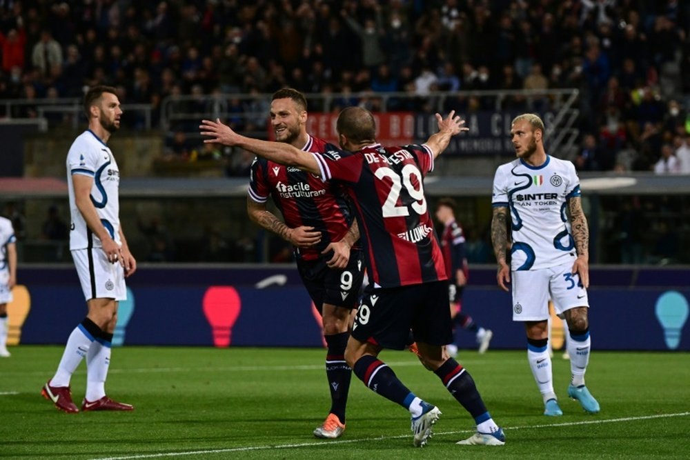 El Inter perdió por 2-1 ante el Bolonia. AFP