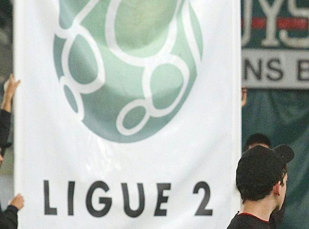 Amiens, vainqueur à Nîmes (3-2), rejoint Brest en tête de la Ligue 2 pour la 5e journée