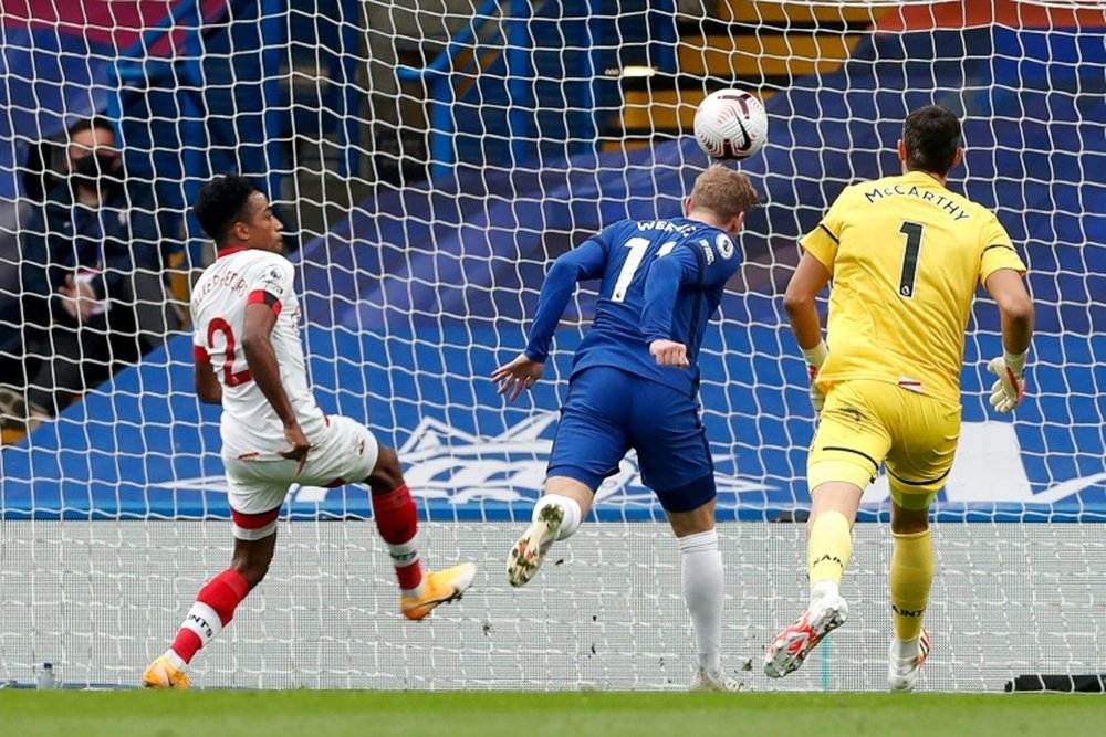 Chelsea e Southampton empataram no Stamford Bridge por 3 a 3. AFP