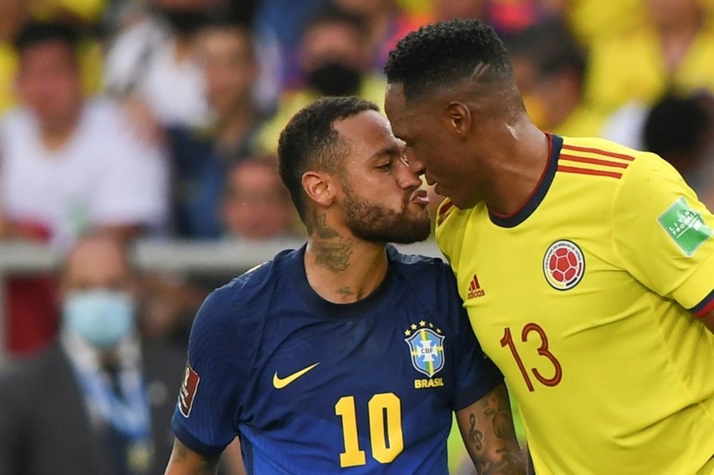 Yerry Mina está prestes a voltar aos gramados. AFP