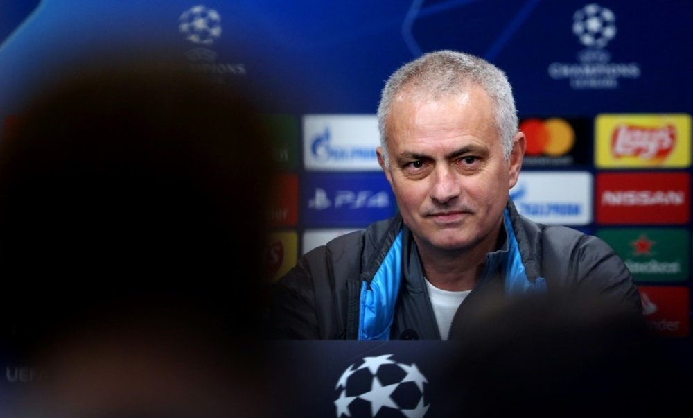 José Mourinho falou com a imprensa após derrota por 3 a 0 e eliminação na Champions. AFP