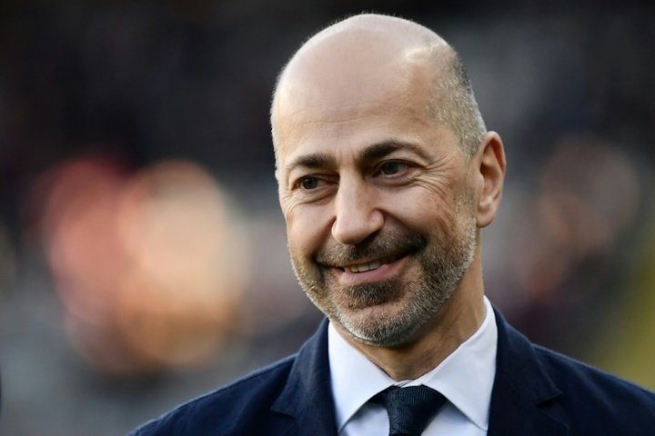 O CEO do Milan compara a Superliga com a Premier