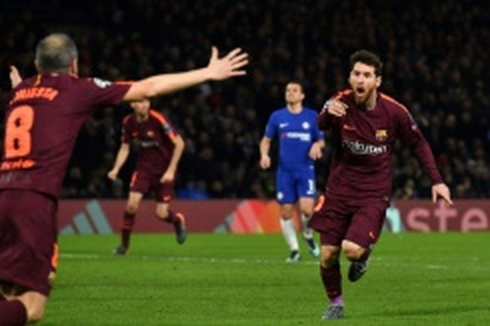 Messi et Iniesta veulent marquer l'histoire du FC Barcelone. AFP