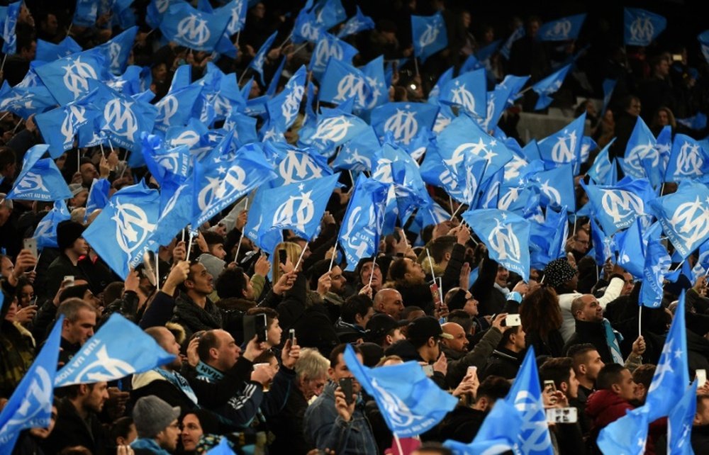 Des supporteurs de lOlympique de Marseille au stade Vélodrome, le 7 février 2016