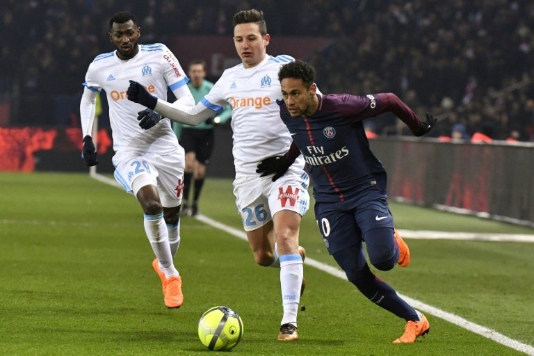 Paris inquiet pour Neymar, Lyon n'avance plus