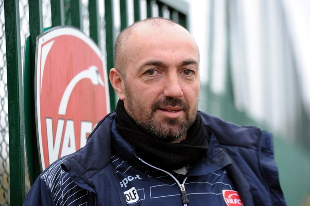 L'entraîneur valenciennois David Le Frapper, le 25 février 2015 à Valenciennes. AFP