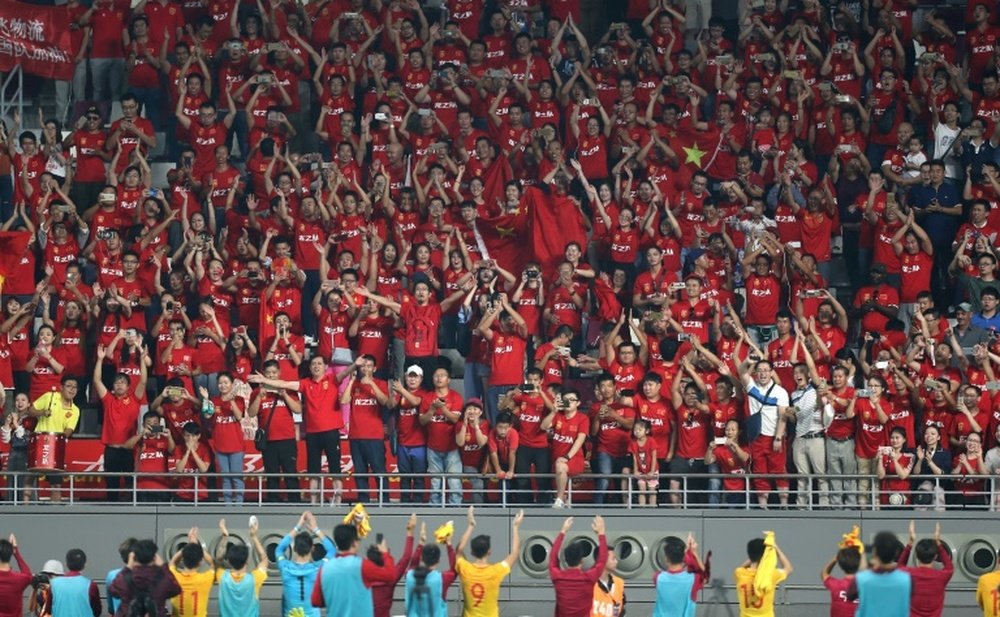 Supporteurs chinois lors du match de qualification au Mondial-2018 face au Qatar. AFP