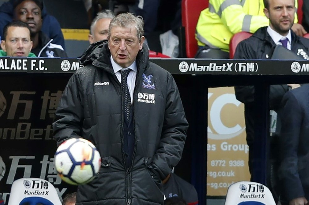 L'entraîneur de Crystal Palace Roy Hodgson suit le match face à Southampton. AFP
