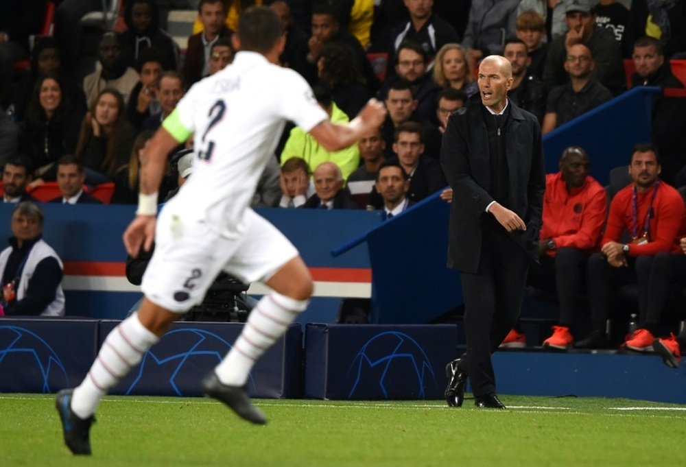 Los cinco dardos de Zidane a sus jugadores en París. AFP