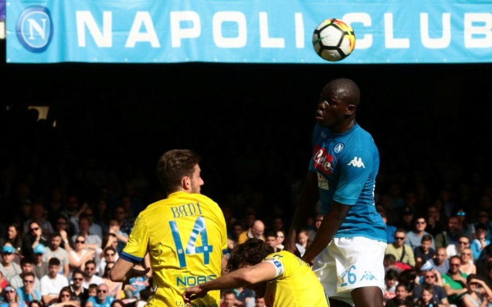 Napoli are still in the title race. EFE