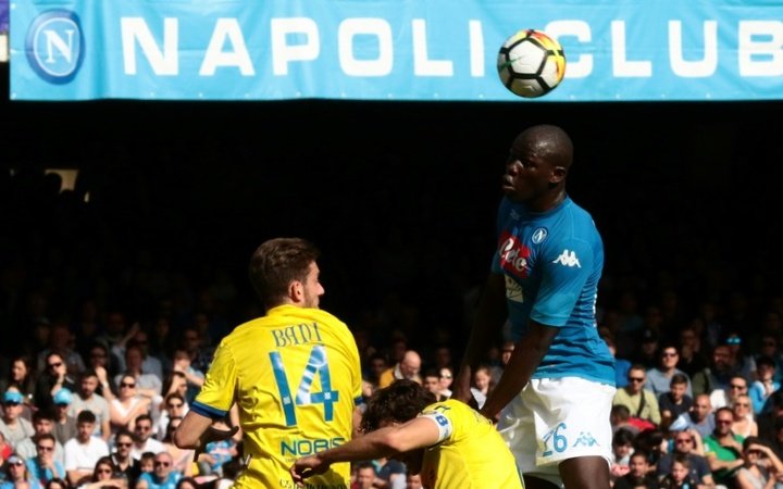 Late Napoli turnaround keeps Serie A alive