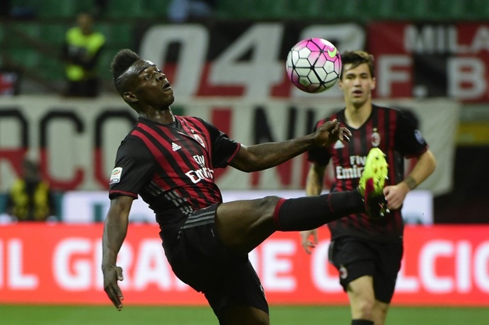 Mario Balotelli lors du match AC Milan - AS Rome, le 14 mai 2016 au stade San Siro de Milan. AFP