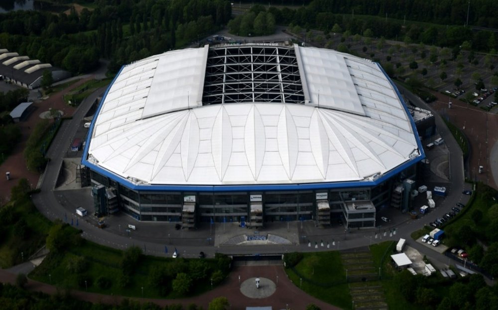Tragedia en Alemania: un aficionado falleció en el Schalke 04-Bayer Leverkusen. AFP