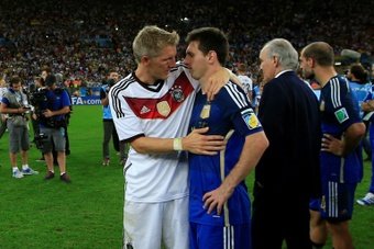 L'ex-footballeur et vainqueur de la Coupe du monde 2014 avec l'Allemagne Bastian Schweinsteiger a donné son point de vue après l'échec de la sélection allemande. L'ex-milieu de terrain du Bayern Munich et du Chicago Fire a affirmé que les joueurs 