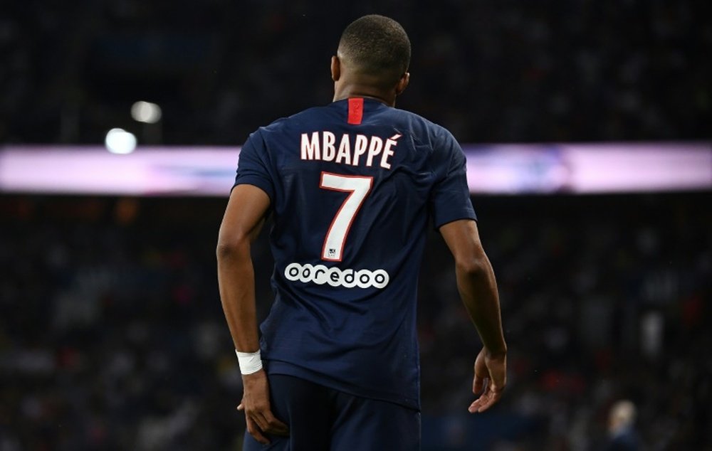 Mbappé retournera aux entraînements la semaine prochaine. AFP