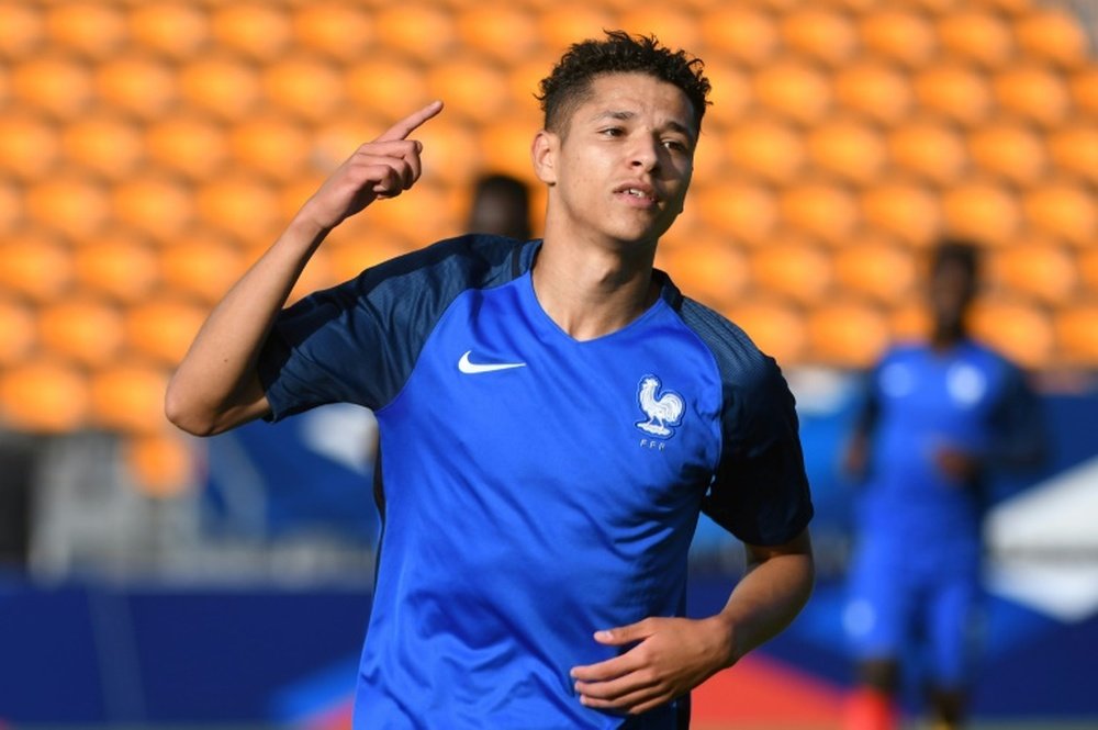 L'attaquant Amine Harit inscrit l'unique but de léquipe de France espoirs face au Chili. AFP