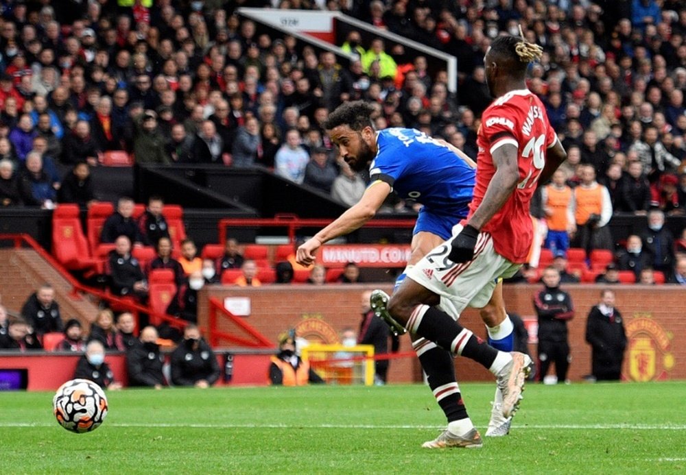 Andros Townsend igualó el Everton-Manchester United (1-1). AFP