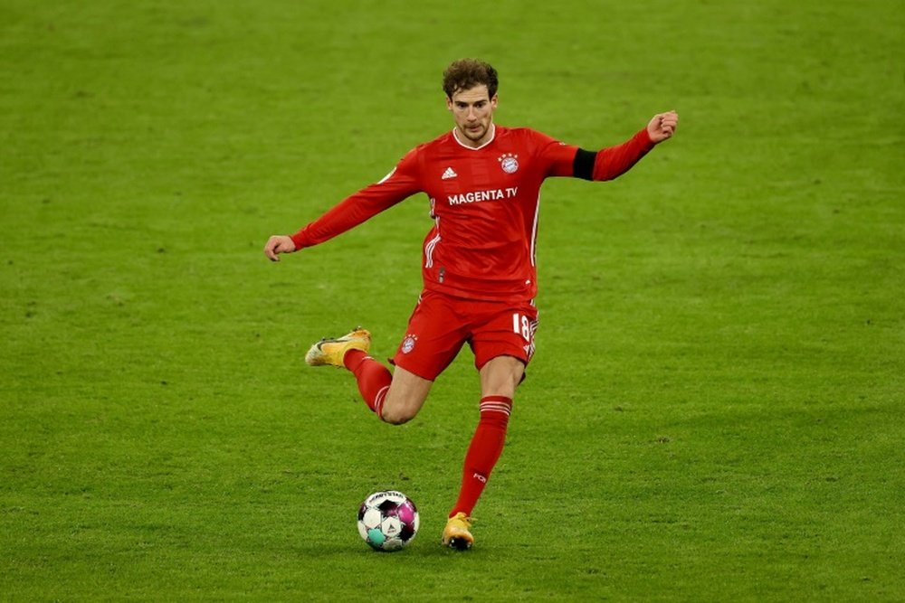 Según 'Kicker', Goretzka habría cerrado la renovación con el Bayern. AFP