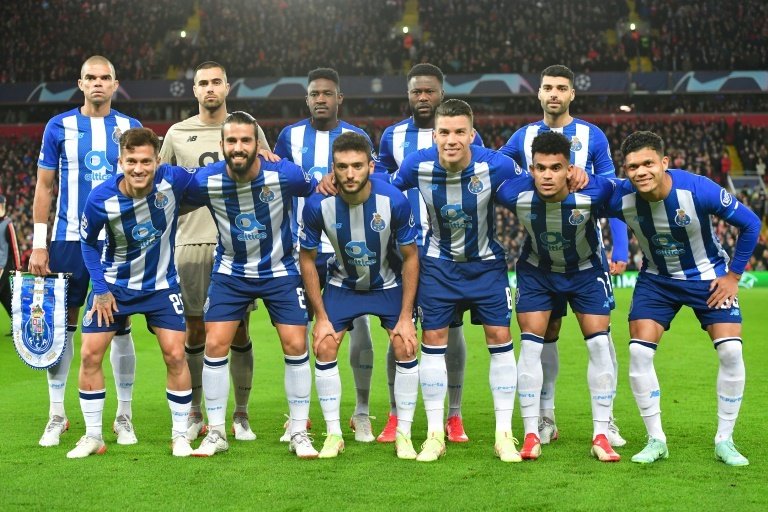 Porto vence o Famalicão e se isola na liderança do Campeonato Português -  Superesportes