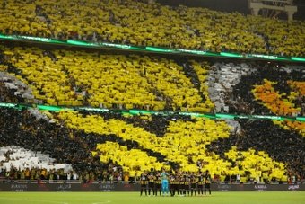 Al Ittihad a refusé de participer au match comptant pour la deuxième journée de la phase de groupes de la Ligue des Champions AFC après que l'équipe de Sepahan ait érigé une statue de Qassem Soleimani, l'un des grands généraux des Gardiens de la révolution iranienne, dans son stade en préambule du match.