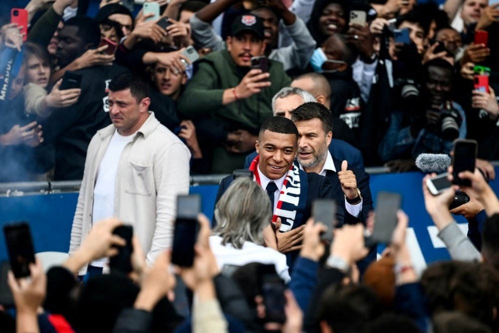 Thierry Henry salue la décision de Kylian Mbappé. AFP