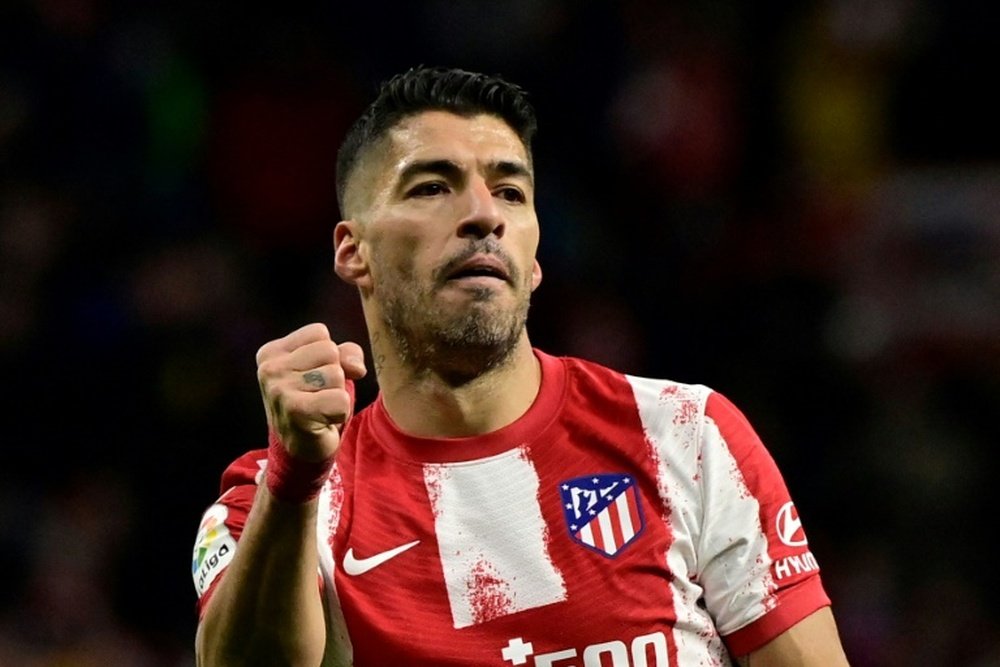 Luis Suárez podría regresar a la Premier. AFP