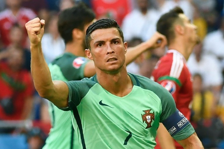 Cristiano Ronaldo sigue batiendo récords en esta Eurocopa de Francia. AFP