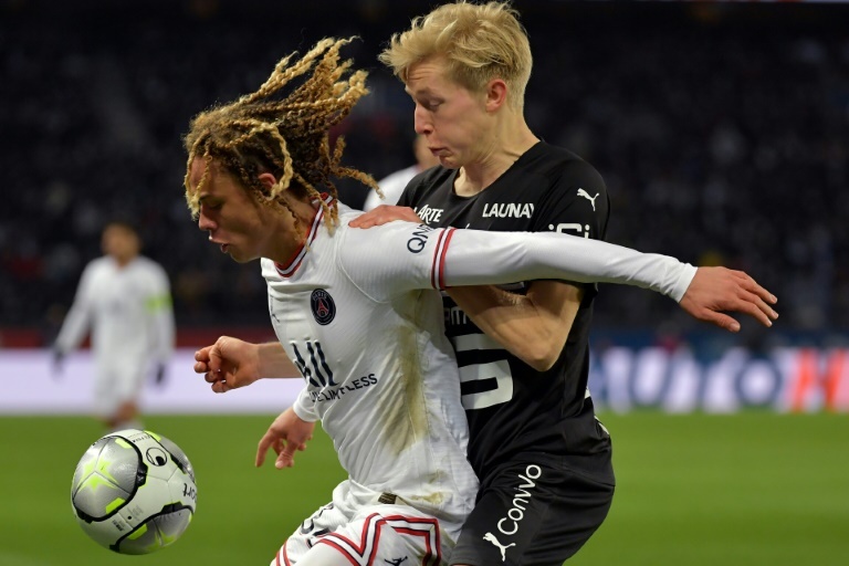ï»¿Xavi Simons starts offevolved and gets close to scoring for PSG