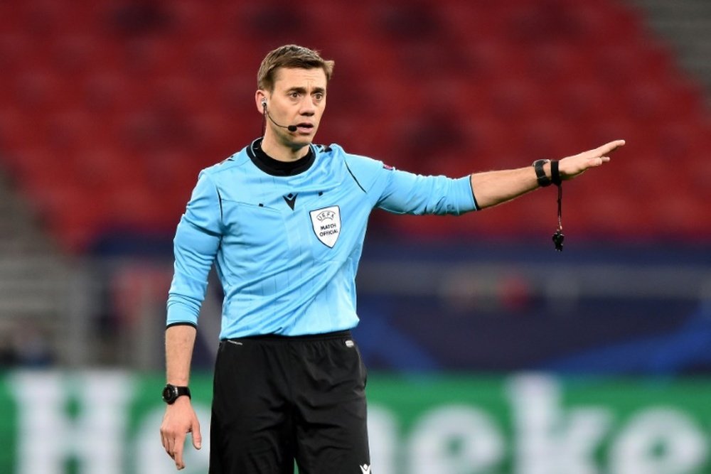 Clément Turpin arbitrera Barcelone-Dynamo Kiev. AFP