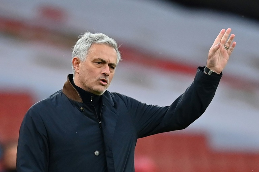 Mourinho prepara ocho descartes. AFP