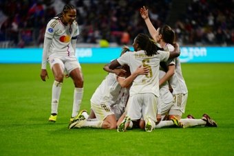 Erin Cuthbert's fine strike earned Chelsea an impressive 1-0 win at holders Barcelona in the Women's Champions League semi-final first leg on Saturday, while Lyon staged a remarkable fightback to defeat Paris Saint-Germain 3-2.