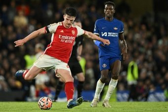 Join us for LIVE coverage of the Premier League matchday 29 showdown between Arsenal and Chelsea at the Emirates Stadium, which kicks off at 21:00 CEST.